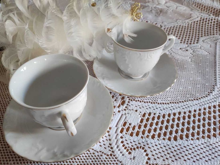 Filiżanki porcelanowe spodki ćmielów rococo złocone ręcznie  malowane