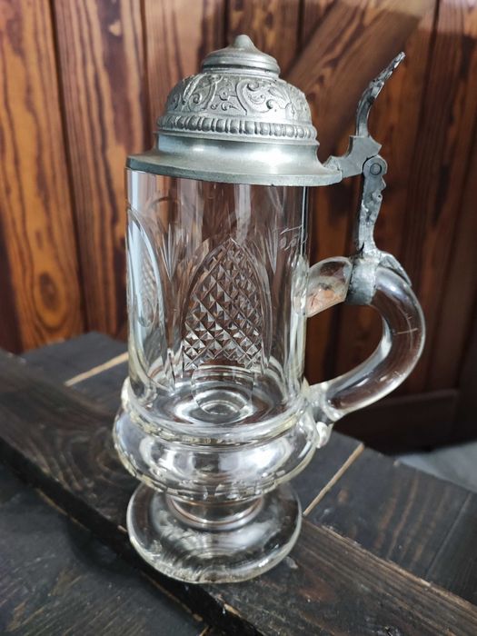 Stary kufel  cynowa klapka dla kolekcjonera Vintage