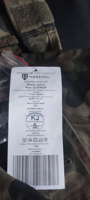 Sprzedam mundur polowy wzór 124p