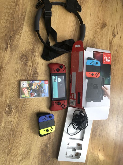 Nintendo Switch v1 CFW +kontrolery Hori+ Ring Fit