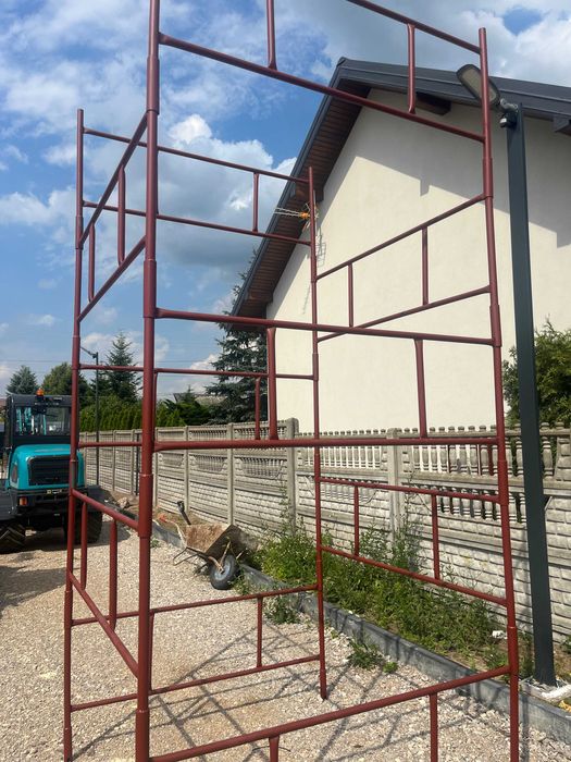 Rusztowanie warszawskie Nowe Stemple kółka do rusztowan Blaty Stopy