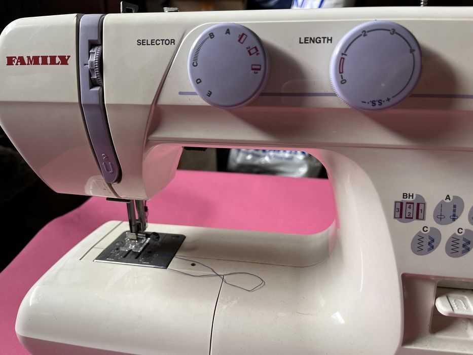 Швейна машина Family silver line 3008