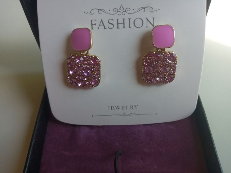 Серьги - гвоздики. Сережки. Женские украшения. Бижутерия.