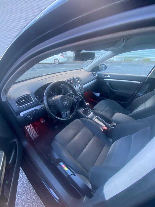 VW Golf Variant 2.0 TDI 140cv Highline — Muito Estimada
