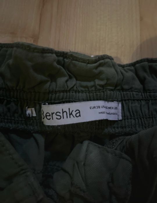 Spodnie cargo bershka