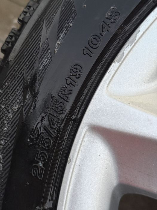 Диски з резиною r19 audi