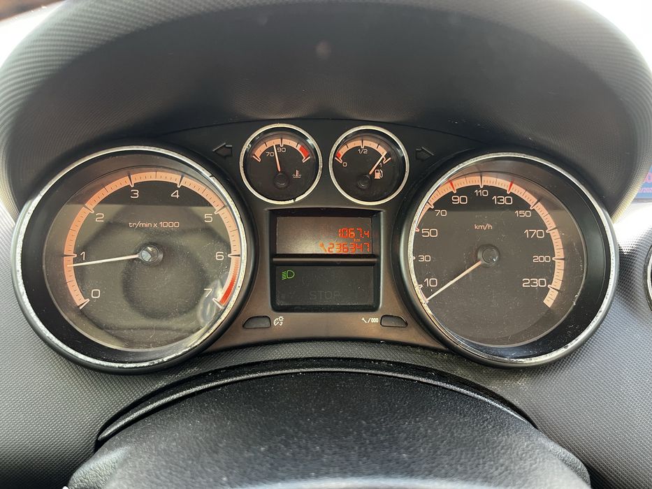Peugeot 308 HDI 1.6 ano 2008 TROCO POR MOTA