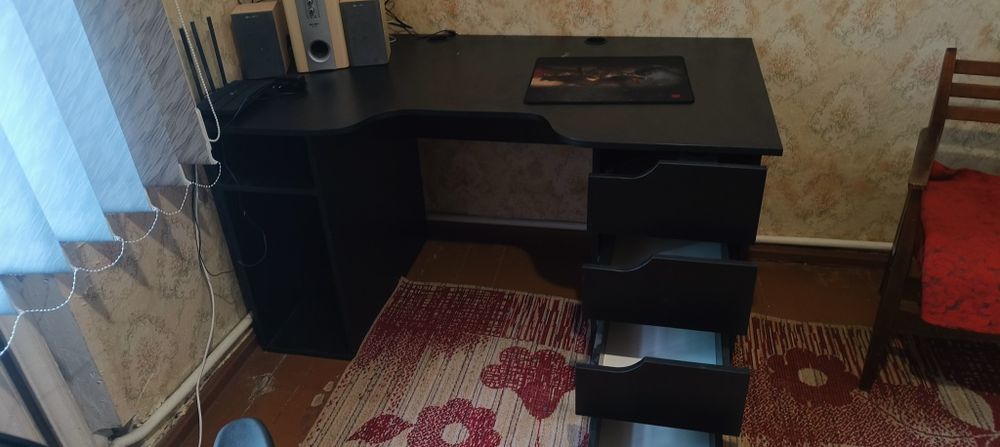 Стол компьютерный геймерский угловой  ДСП ламинированный Черний