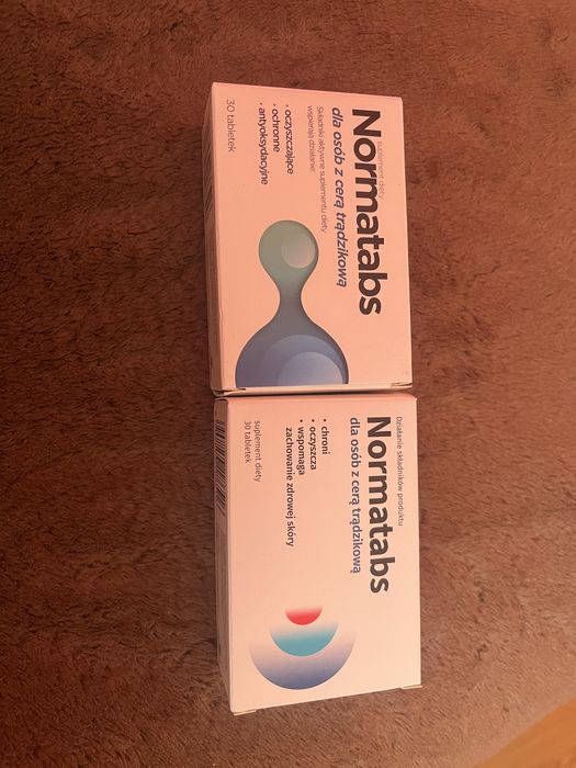 Dwa opakowania tabletek normatabs