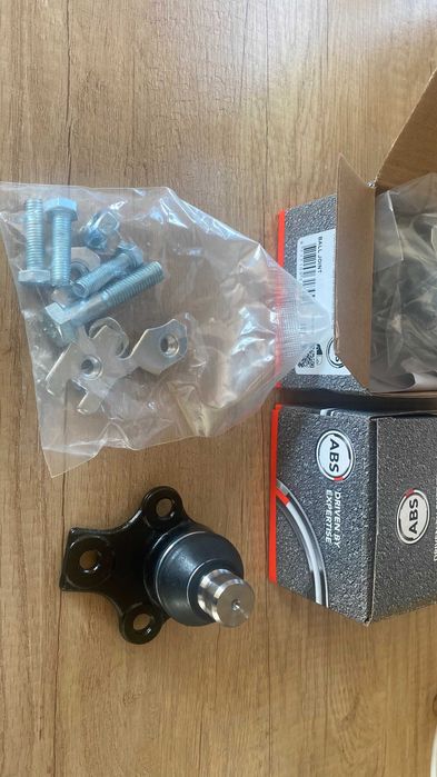 шарова опора GOLF 1 2 3 Jetta 2 Passat B3 B4 POLO Vento Caddy 2 Ibiza