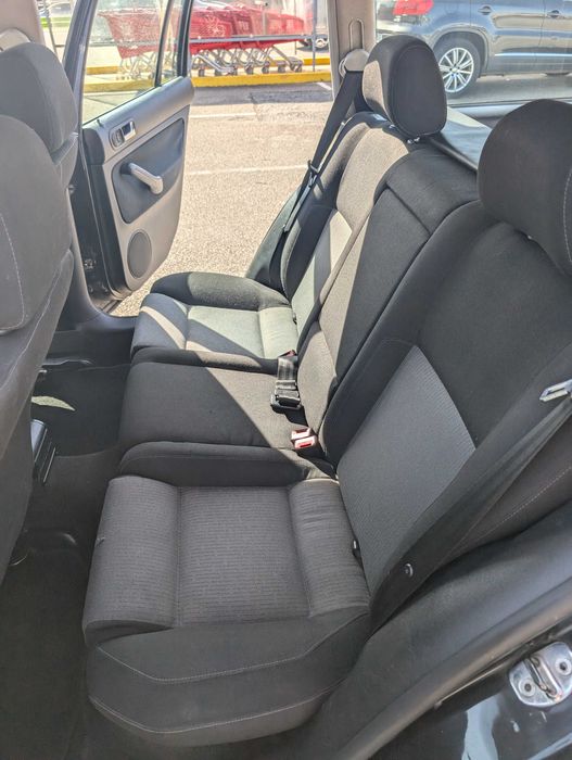 Golf 1.9 revisado em ótimo estado!