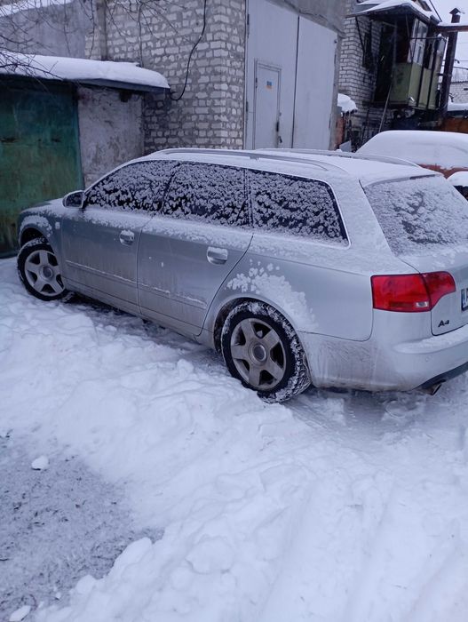 Продам Ауди А4 В7 газ