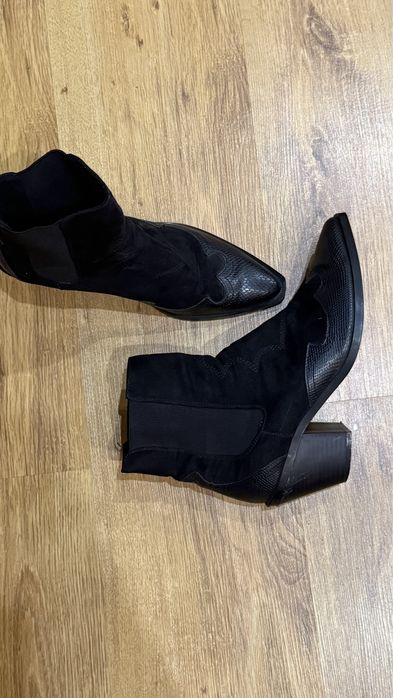 Козаки stadivarius 39 розмір