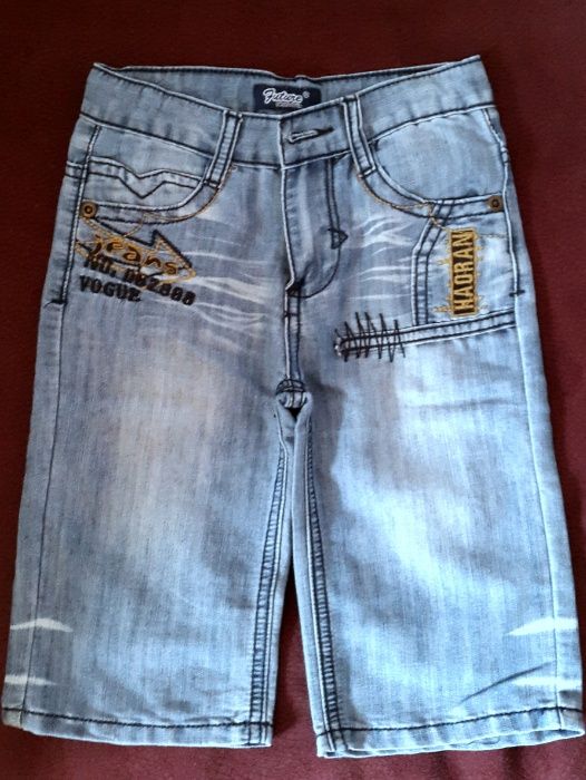 Продам детские джинсовые шорты на мальчика