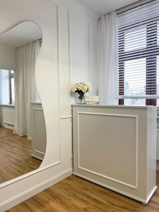 Lada sztukateria recepcja biurko  DOSTĘPNA OD RĘKI