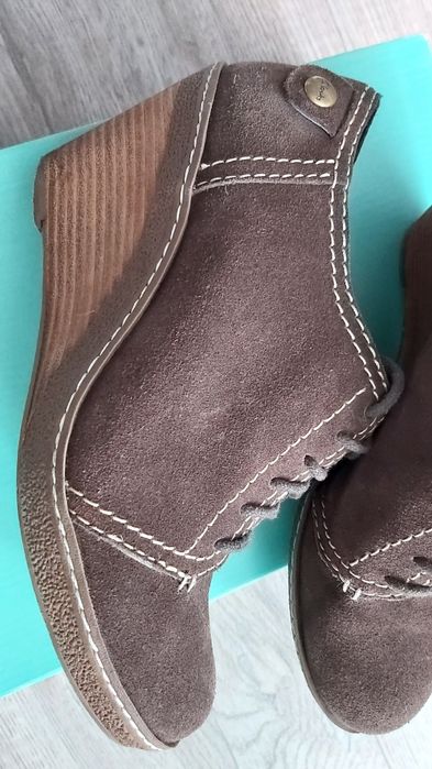 Ботинки Clarks замшевые