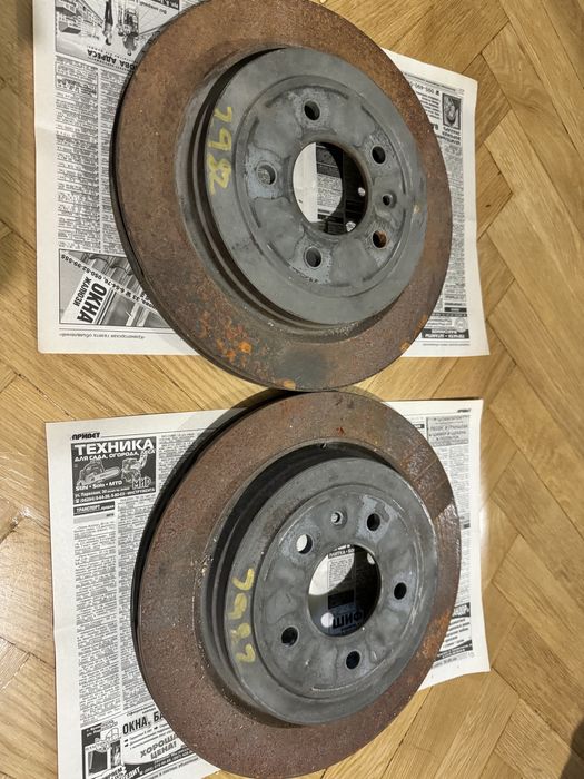 Пара тормозных дисков и супортов задних  Cadillac ATS 2017