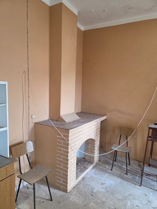Vendo casa em ruina na soalheira, concelho de Loulé. Precisa de reconstrucao completa, tendo potencial para uma V2/V3