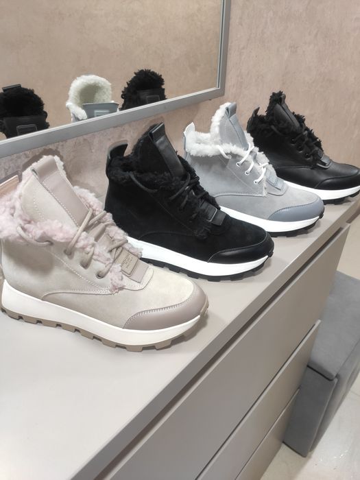 Кроссовки женские демисезонные и зимние