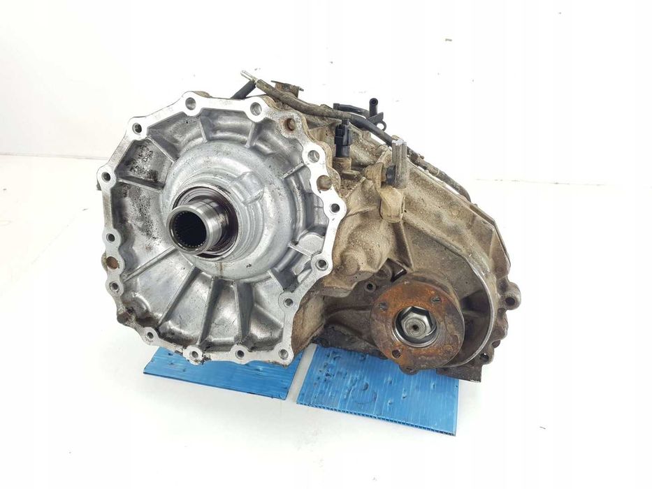 раздатка Nissan Navara D40 2.5 ниссан навара 33100EA310