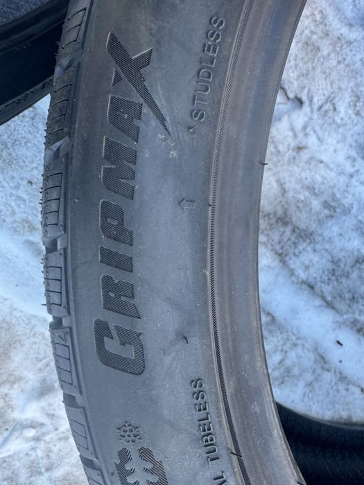 Автошина 235.40.19