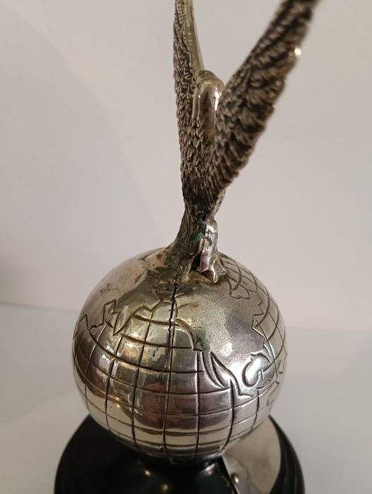 Companhia de Seguros "A Mundial"
