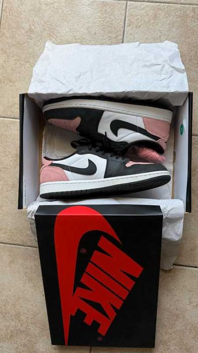 Jordan 1 Low OG Bleached Coral 43