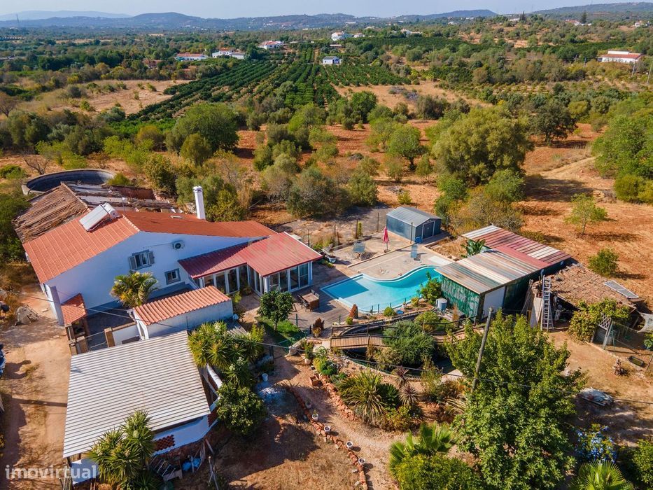 Moradia T2+1 Com Piscina Situada No Campo Em Mouricão - Algarve