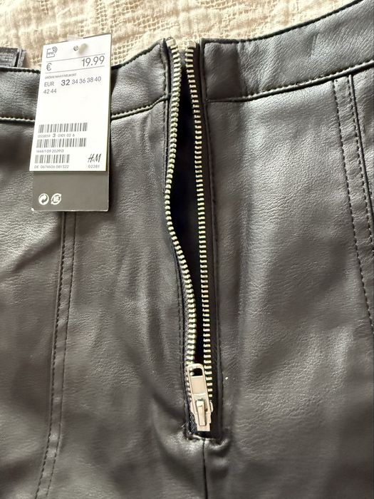 Saia pele vegan H&M nova