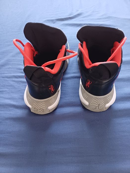 NIKE AIR JORDAN stay loyal bred r.42.5