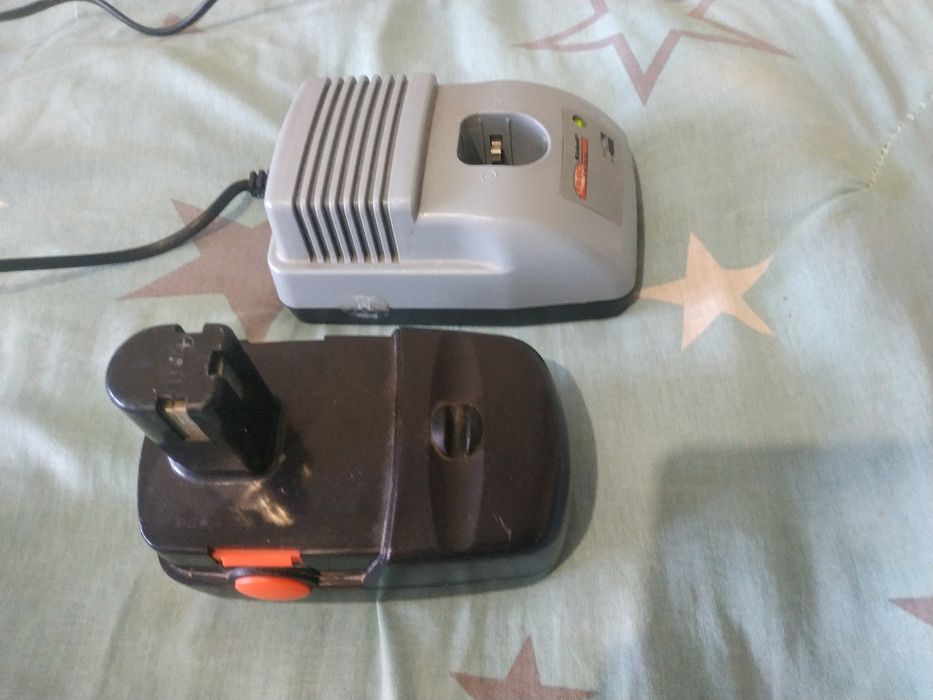 Зарядка для АКБ,старых шуруповертов