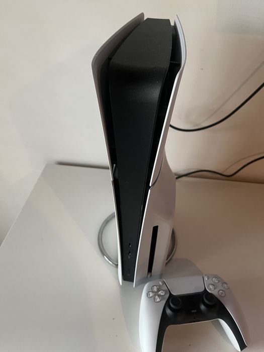 PS5 slim 1TB (édição standard)
