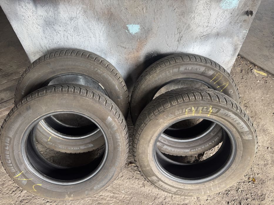 Комплект резины 195/65R15