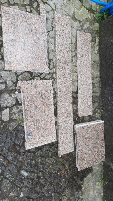 Pedras/soleiras e outras, todas 175€