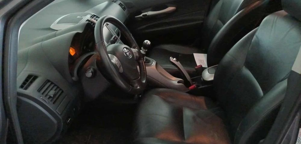 Toyota Auris 2.2 DCat