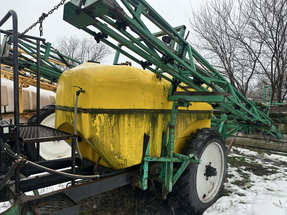 Оприскувач СТЕП-2500/18