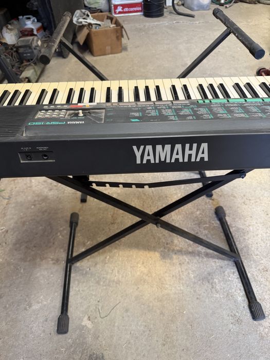 piano yamaha psr-150
