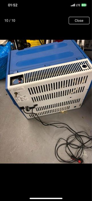 Продам автомобільний холодильник працює на 12 в 220 в ГАЗу на 50 л.