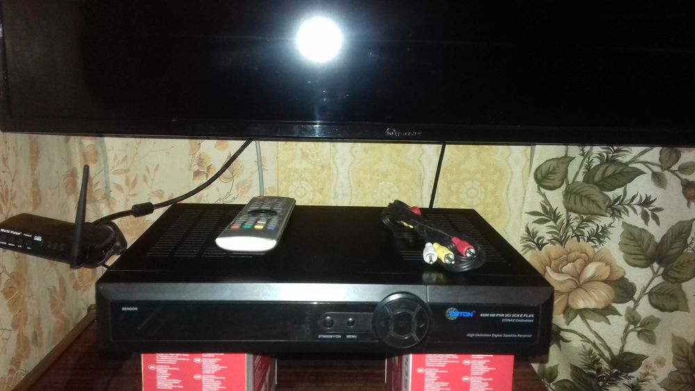 Спутниковый ресивер Orton 9500 HD PVR 2CI2CXE Plus