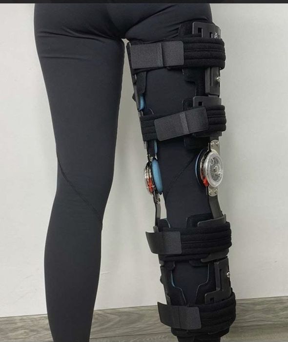 Коляска для інвалідів нова і система реабілітації