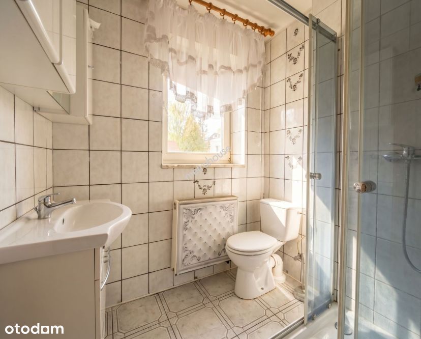 Dom z dużym potencjałem na działce 958 m² – Bobrowiec !!!