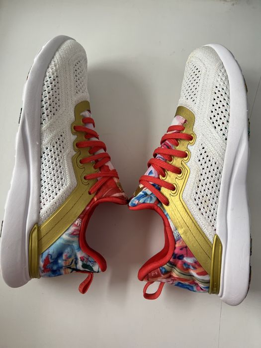 Кросівки для фітнесу APL KELSEY WELLS Limited Edition 38 розмір 24 см