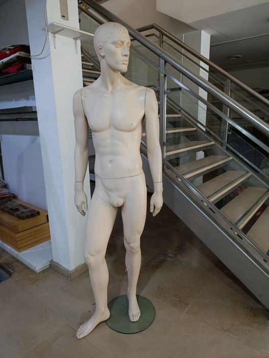 Manequins de homem usados