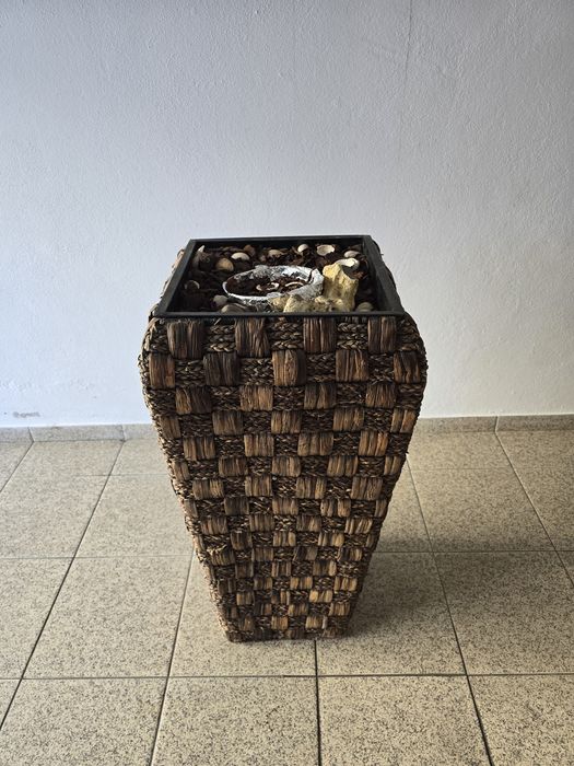 Cesto/ vaso  de decoração