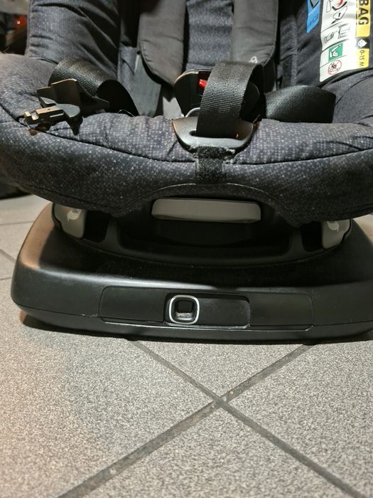 Maxi-Cosi AxissFix plus