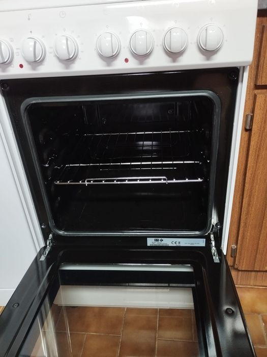 Forno eléctrico com 4 placas como novo