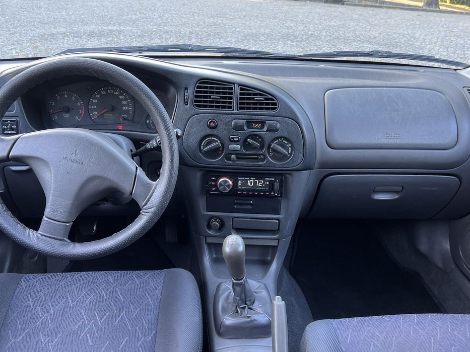 Mitsubishi Colt 1.3i – 1998 (Abril)
