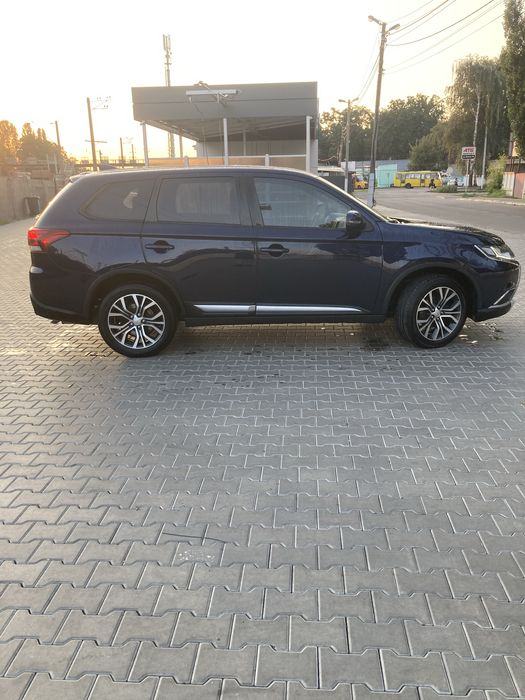 Mitsubishi Autlender