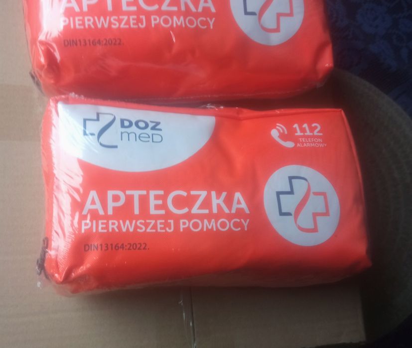 Apteczka samochodowa,