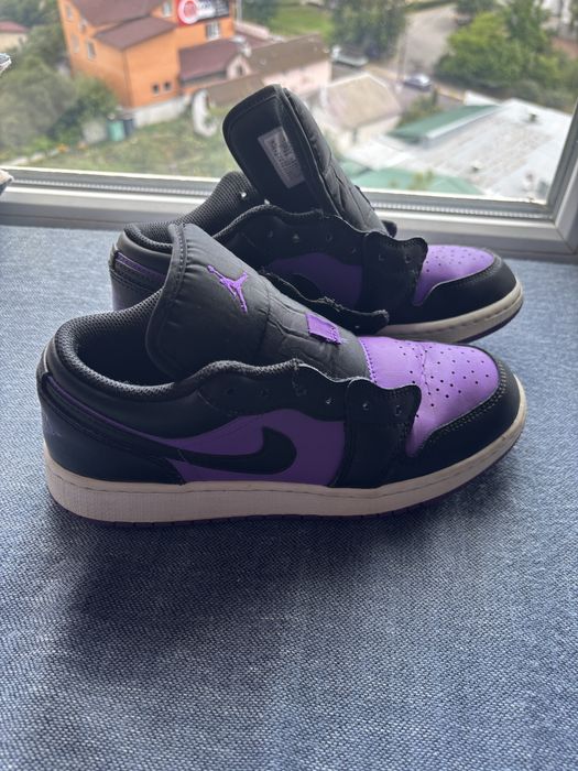 Air Jordan 1 Low Court Purple